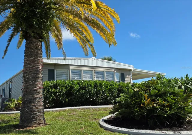 Manufactured home for sale at 1427 Sanderling Dr, ENGLEWOOD, FL 34224 | MLS# D6148706