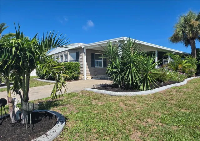 Photo 1 of Manufactured home for sale at 1427 Sanderling Dr, Englewood, FL 34224 | MLS# D6148706 | Listing updated on 2026-09-15