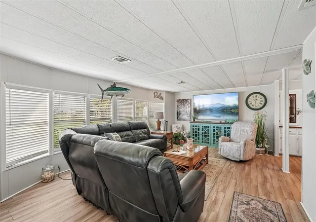 Photo 4 of Manufactured home for sale at 1427 Sanderling Dr, Englewood, FL 34224 | MLS# D6148706 | Listing updated on 2026-09-15