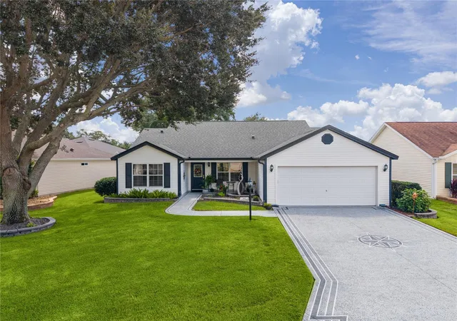 Photo 1 of Single family home for sale at 2902 Cheltenham Ct, The Villages, FL 32162 | MLS# G5117571 | Listing updated on 2026-09-22