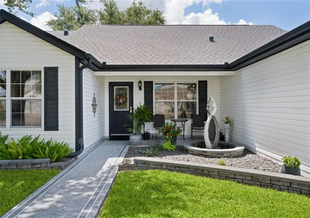 Photo 2 of Single family home for sale at 2902 Cheltenham Ct, The Villages, FL 32162 | MLS# G5117571 | Listing updated on 2026-09-22