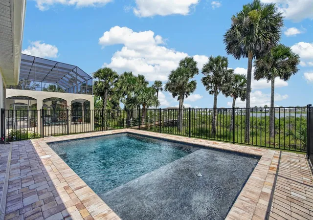 Photo 3 of Single family home for sale at 31 S Riverwalk Dr, Palm Coast, FL 32137 | MLS# FC321320 | Listing updated on 2026-09-12