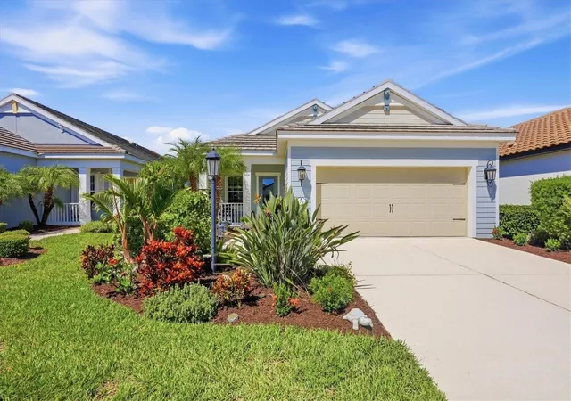 Photo 4 of Single family home for sale at 3720 Azurite Way, Bradenton, FL 34211 | MLS# A4705599 | Listing updated on 2026-10-02