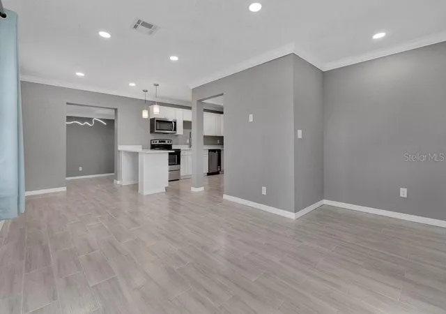 Photo 3 of Single family home for sale at 120 Primrose Ct, Orlando, FL 32803 | MLS# O6440466 | Listing updated on 2026-09-16