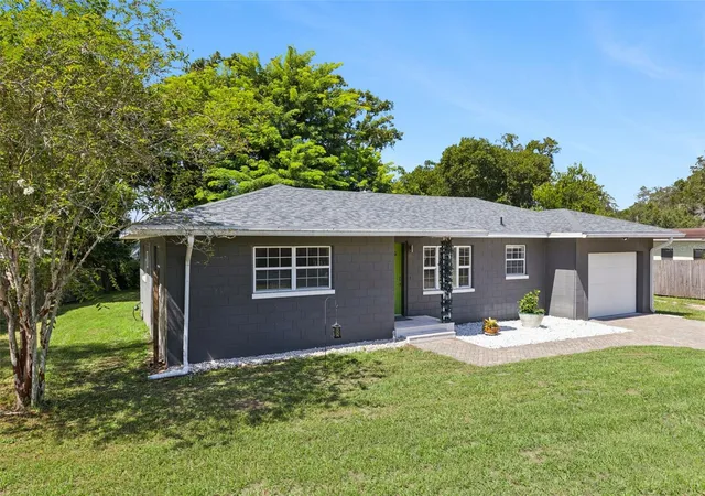 Photo 2 of Single family home for sale at 4722 N Orange Blossom Trl, Mount Dora, FL 32757 | MLS# O6440468 | Listing updated on 2026-10-06