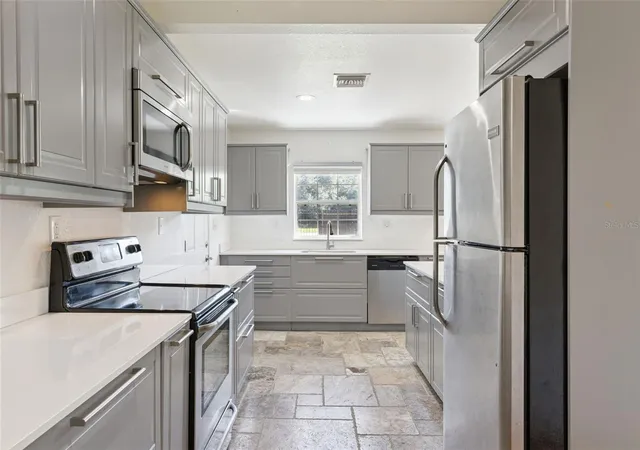 Single family home for sale at 4722 N Orange Blossom Trl, MOUNT DORA, FL 32757 | MLS# O6440468 | Listing updated on 2026-10-06