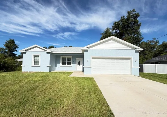 Photo 1 of Single family home for sale at 10 Locust Run Cir, Ocala, FL 34472 | MLS# O6440473 | Listing updated on 2026-09-15