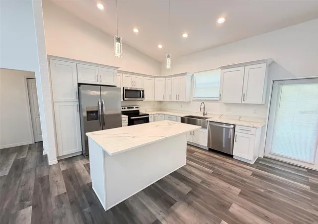 Photo 2 of Single family home for sale at 10 Locust Run Cir, Ocala, FL 34472 | MLS# O6440473 | Listing updated on 2026-09-15