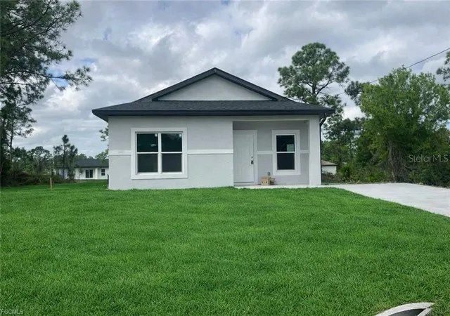 Photo 1 of Single family home for sale at 1059 Cellini St, Lake Placid, FL 33852 | MLS# C7530555 | Listing updated on 2026-09-25
