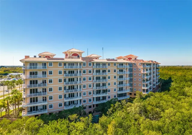 Photo 4 of Condo for sale at 12077 Gandy Blvd N #333, Saint Petersburg, FL 33702 | MLS# TB8547032 | Listing updated on 2026-10-09