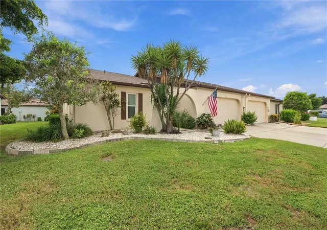 Photo 2 of Single family home for sale at 680 Linden Dr, Englewood, FL 34223 | MLS# N6145695 | Listing updated on 2026-09-13
