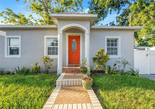 Photo 2 of Single family home for sale at 2906 W Main St, Tampa, FL 33607 | MLS# TB8547056 | Listing updated on 2026-10-07
