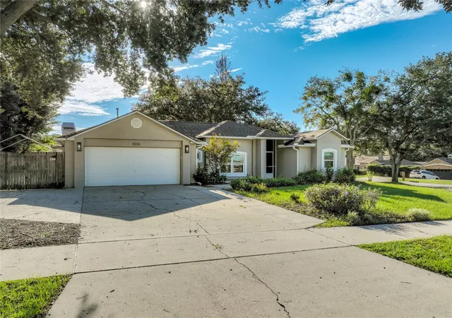Photo 1 of Single family home for sale at 1010 High Ridge Ct, Minneola, FL 34715 | MLS# G5117583 | Listing updated on 2026-09-12
