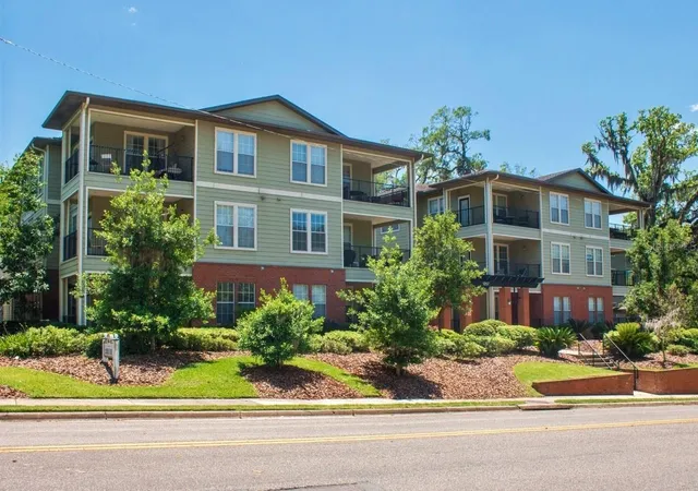 Condo for sale at 1257 SW 9th Road #208, GAINESVILLE, FL 32601 | MLS# GC543392