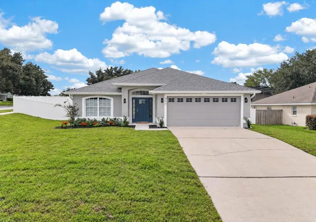 Photo 1 of Sale Pending at 990 Stationside Dr, Oakland, FL 34787 | MLS# O6440519 | Listing updated on 2026-09-23