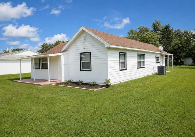 Photo 2 of Single family home for sale at 1519 Illinois Ave, Saint Cloud, FL 34769 | MLS# O6440528 | Listing updated on 2026-09-24