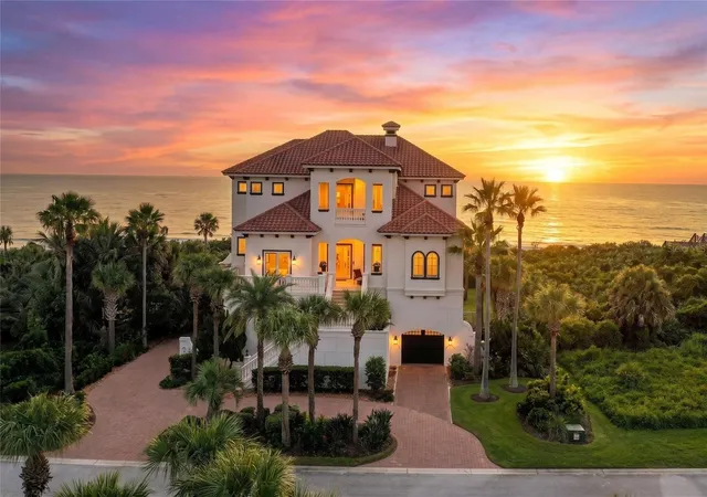 Photo 1 of Mansion for sale at 41 Calle Del Sur, Palm Coast, FL 32137 | MLS# FC321331 | Listing updated on 2026-09-17