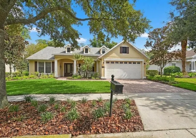 Photo 3 of Single family home for sale at 502 Victoria Hills Dr, Deland, FL 32724 | MLS# V4951199 | Listing updated on 2026-10-08