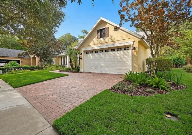 Photo 3 of Single family home for sale at 502 Victoria Hills Dr, Deland, FL 32724 | MLS# V4951199 | Listing updated on 2026-10-09