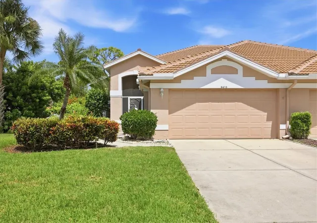 Photo 2 of Single family home for sale at 9413 Forest Hills Cir, Sarasota, FL 34238 | MLS# A4705627 | Listing updated on 2026-10-04