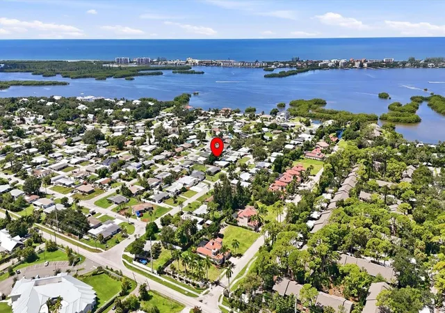 Photo 1 of Single family home for sale at 1706 Livingstone St, Sarasota, FL 34231 | MLS# A4705632 | Listing updated on 2026-09-16