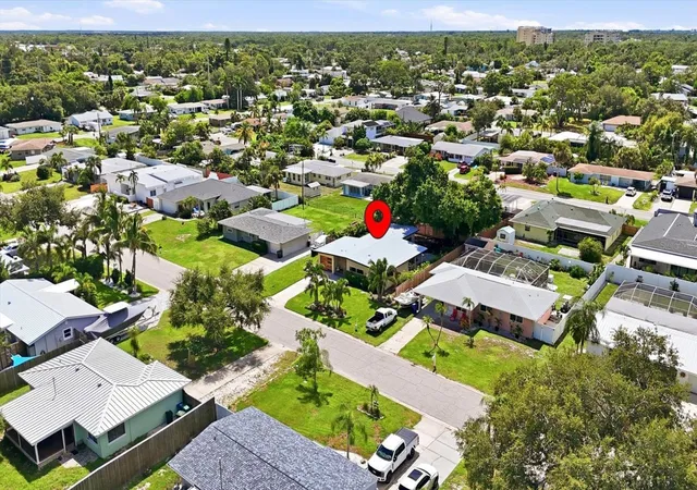 Photo 2 of Single family home for sale at 1706 Livingstone St, Sarasota, FL 34231 | MLS# A4705632 | Listing updated on 2026-09-16