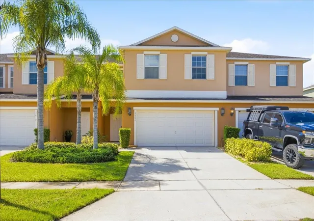 Photo 1 of Townhouse for sale at 3606 Rodrick Cir, Orlando, FL 32824 | MLS# O6440541 | Listing updated on 2026-09-14