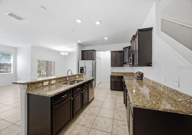 Photo 4 of Townhouse for sale at 3606 Rodrick Cir, Orlando, FL 32824 | MLS# O6440541 | Listing updated on 2026-09-14