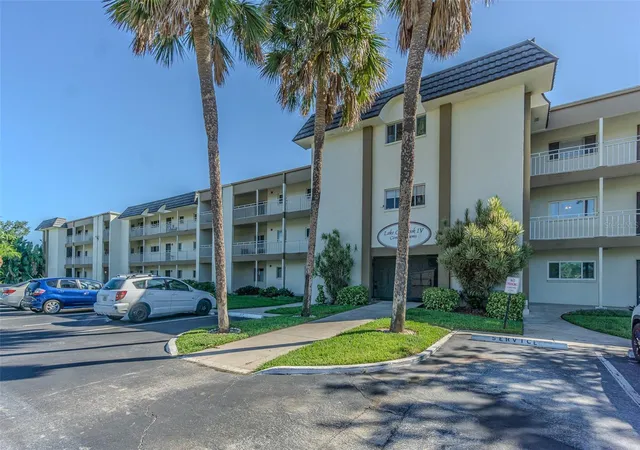 Photo 1 of Condo for sale at 4595 Chancellor St Ne #109, Saint Petersburg, FL 33703 | MLS# TB8547113 | Listing updated on 2026-09-15