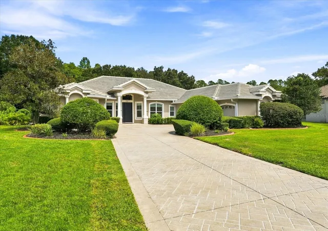 Photo 2 of Single family home for sale at 321 Tall Oak Trl, Tarpon Springs, FL 34688 | MLS# TB8547123 | Listing updated on 2026-09-21