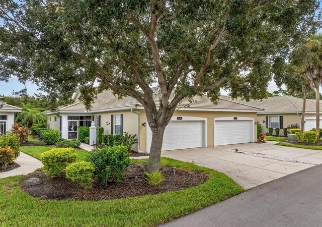 Photo 1 of Single family home for sale at 786 Tartan Dr, Venice, FL 34293 | MLS# C7530565 | Listing updated on 2026-10-22