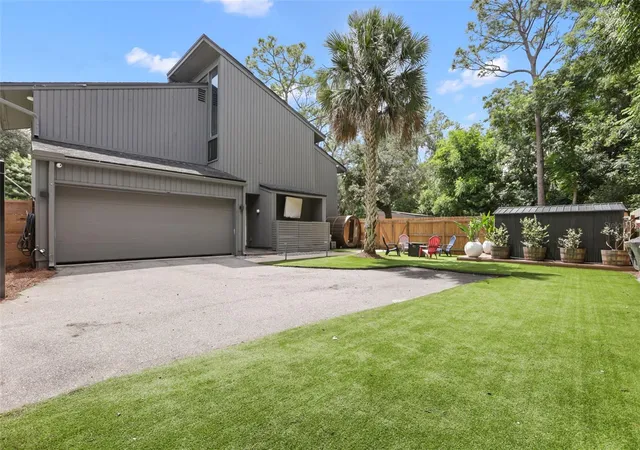 Photo 3 of Single family home for sale at 104 Wild Fern Dr, Longwood, FL 32779 | MLS# O6440568 | Listing updated on 2026-10-06