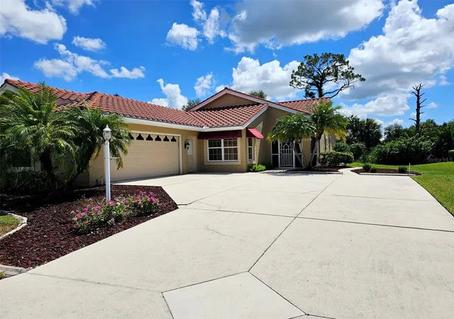 Single family home for sale at 8351 Creekview Ln, ENGLEWOOD, FL 34224 | MLS# A4705646