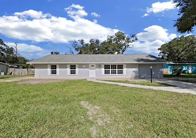 Photo 1 of Single family home for sale at 4943 Mockingbird Dr, Dade City, FL 33523 | MLS# TB8547134 | Listing updated on 2026-09-17