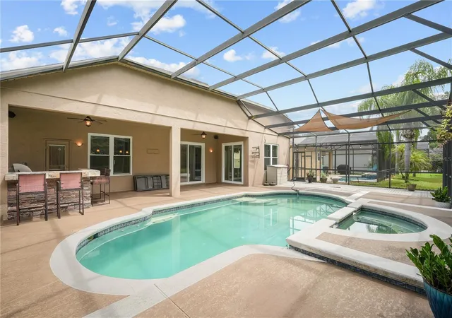 Photo 2 of Single family home for sale at 10169 Marsh Pine Cir, Orlando, FL 32832 | MLS# S5157279 | Listing updated on 2026-09-14
