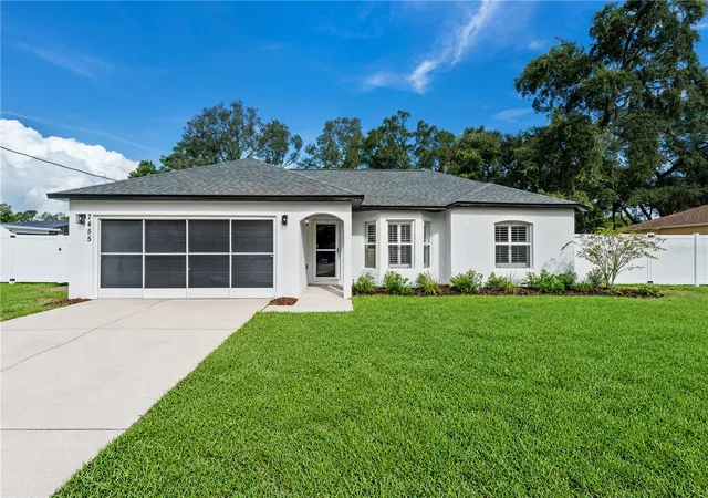 Photo 3 of Single family home for sale at 7455 Gates Cir, Spring Hill, FL 34606 | MLS# TB8547149 | Listing updated on 2026-09-12
