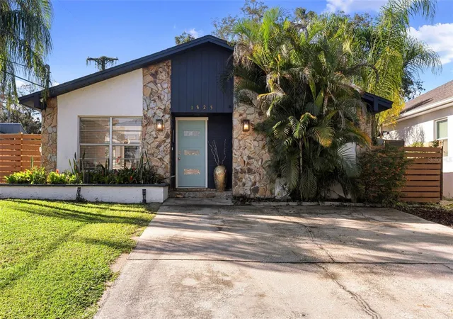 Photo 2 of Single family home for sale at 1825 E Eskimo Ave, Tampa, FL 33604 | MLS# TB8547151 | Listing updated on 2026-10-08