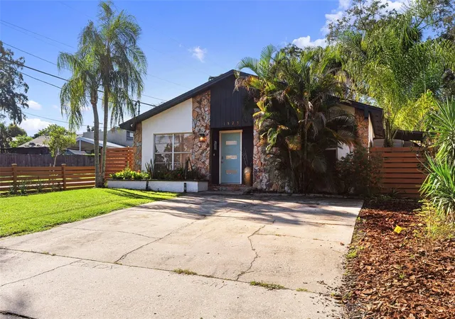 Photo 3 of Single family home for sale at 1825 E Eskimo Ave, Tampa, FL 33604 | MLS# TB8547151 | Listing updated on 2026-10-08
