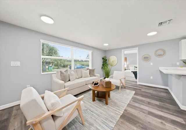 Photo 3 of Single family home for sale at 2919 E 19th Avenue, Tampa, FL 33605 | MLS# TB8547156 | Listing updated on 2026-10-22
