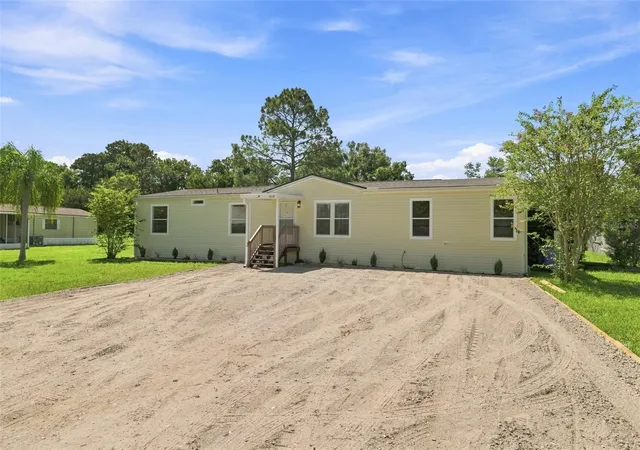 Photo 2 of Manufactured home for sale at 8038 S Meadowview Cir, Tampa, FL 33625 | MLS# TB8547160 | Listing updated on 2026-09-13