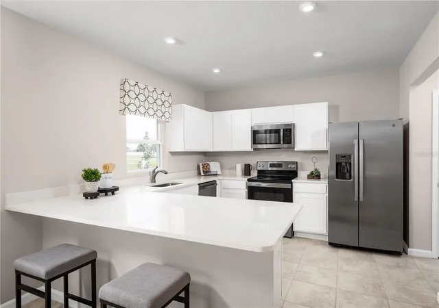 Photo 3 of Single family home for sale at 17436 5th Circle E, Bradenton, FL 34212 | MLS# W7889372 | Listing updated on 2026-09-28
