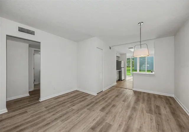Photo 3 of Condo for sale at 4715 Bay St Ne #127, Saint Petersburg, FL 33703 | MLS# TB8547165 | Listing updated on 2026-09-16