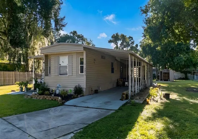 Photo 3 of Manufactured home for sale at 2815 Bay Ave, Kissimmee, FL 34744 | MLS# O6440598 | Listing updated on 2026-09-16