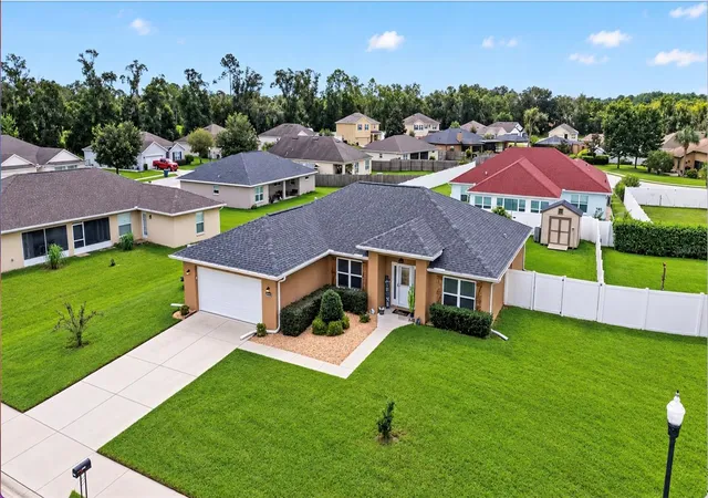 Photo 2 of Single family home for sale at 4614 Ne 27th Street, Ocala, FL 34470 | MLS# G5117594 | Listing updated on 2026-09-12