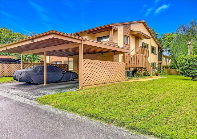 Photo 1 of Condo for sale at 4448 Chart Ct #5-C, New Port Richey, FL 34652 | MLS# L4964943 | Listing updated on 2026-10-01