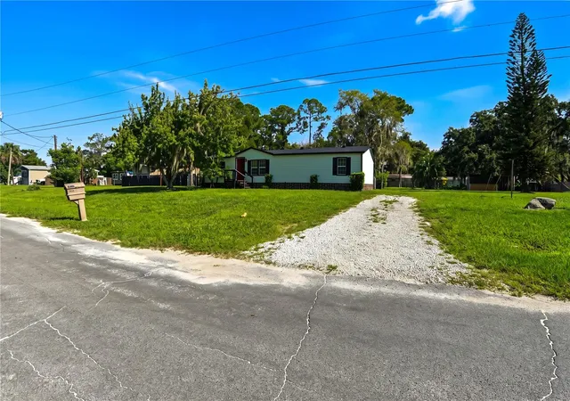 Photo 2 of Single family home for sale at 5005 Spiral Way, Saint Cloud, FL 34771 | MLS# O6440612 | Listing updated on 2026-10-24