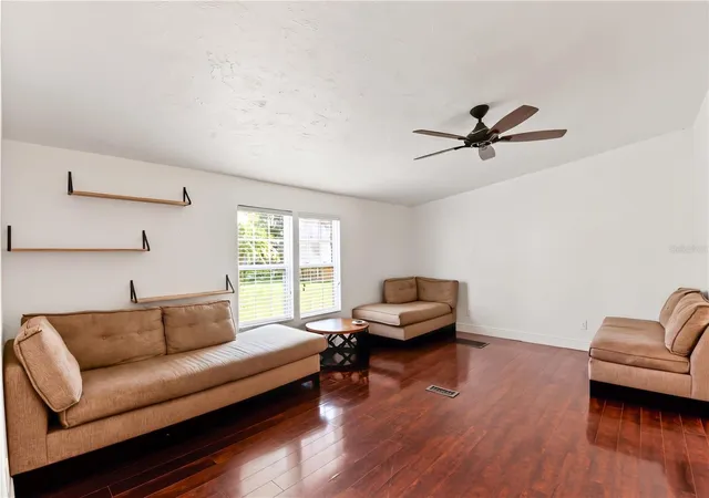 Photo 3 of Single family home for sale at 5005 Spiral Way, Saint Cloud, FL 34771 | MLS# O6440612 | Listing updated on 2026-10-24