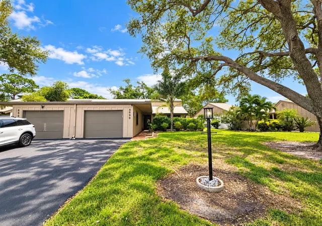 Photo 2 of Single family home for sale at 5699 Westwind Ln, Sarasota, FL 34231 | MLS# A4705667 | Listing updated on 2026-10-09