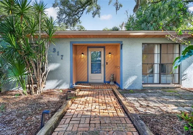 Photo 2 of Single family home for sale at 317 W Comanche Ave, Tampa, FL 33604 | MLS# TB8547197 | Listing updated on 2026-09-26