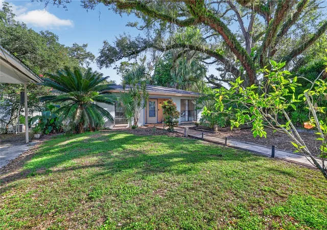 Photo 3 of Single family home for sale at 317 W Comanche Ave, Tampa, FL 33604 | MLS# TB8547197 | Listing updated on 2026-09-26